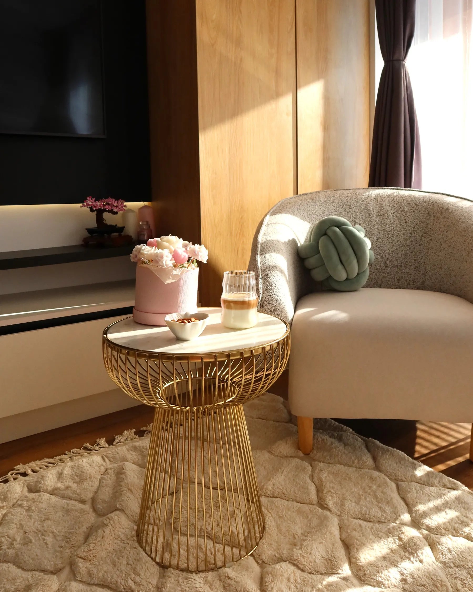Side Table CHEYNES Marble Gold