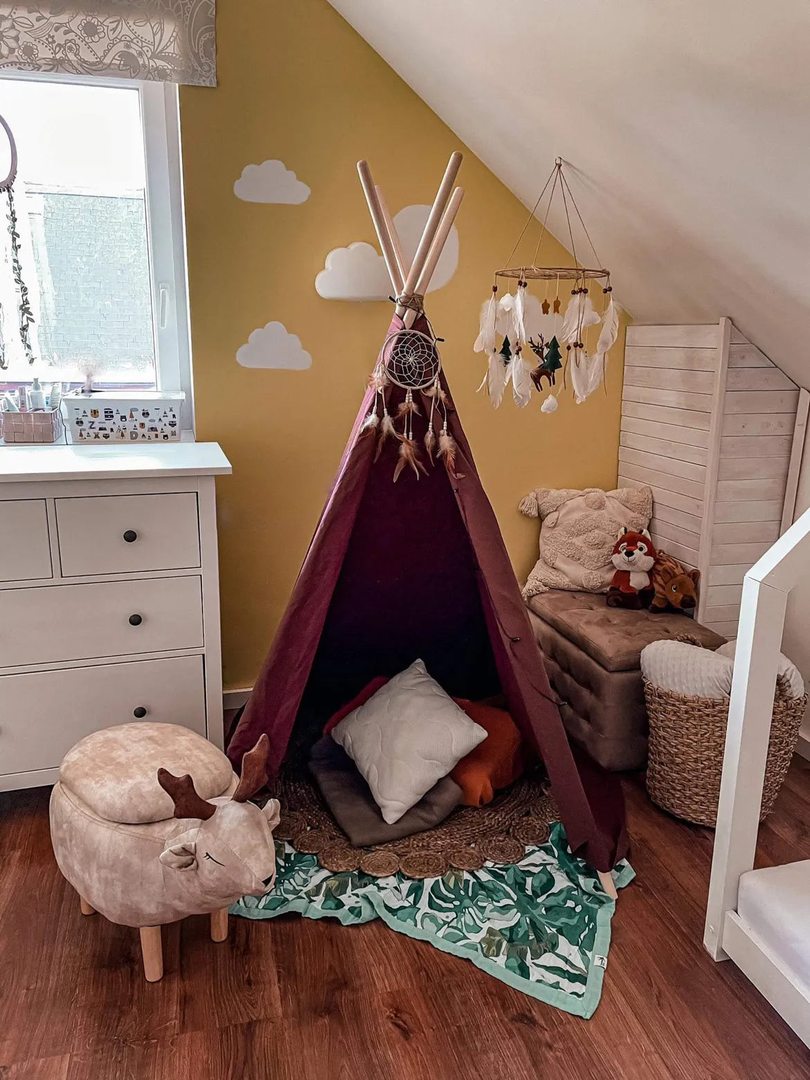 Storage Animal Stool REINDEER Fabric Beige