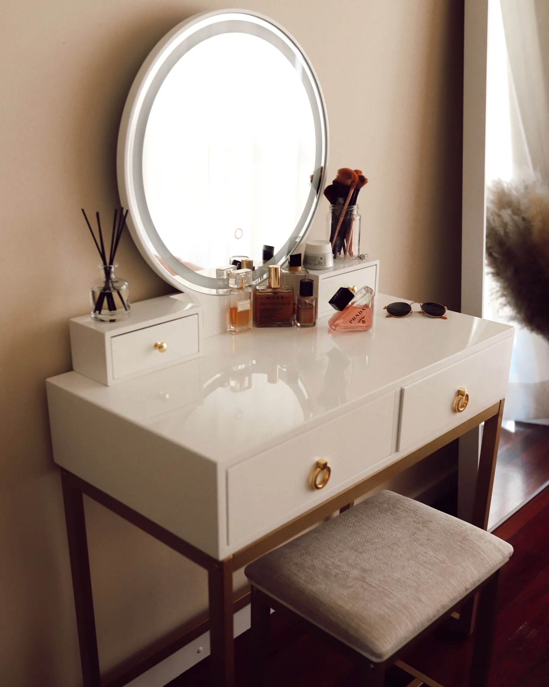 Dressing Table with Mirror and Stool AUXON LED White