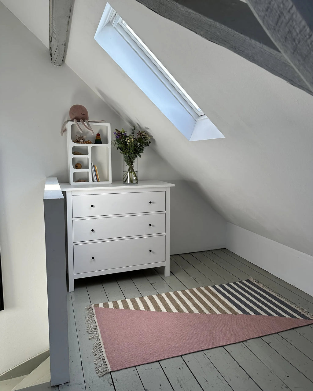 Wall Shelf GREELEY White