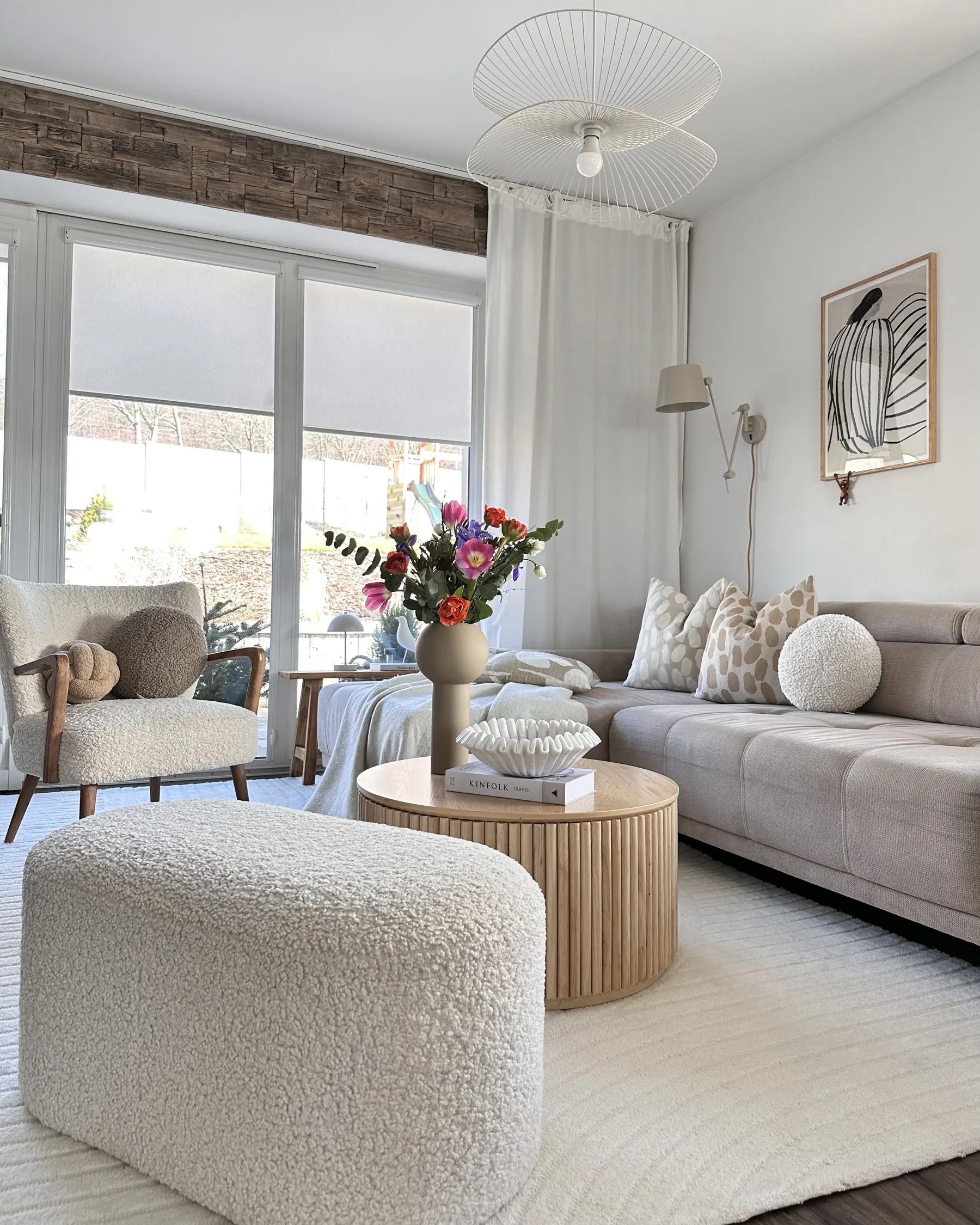 Armchair TUMBA with Footstool Boucle White