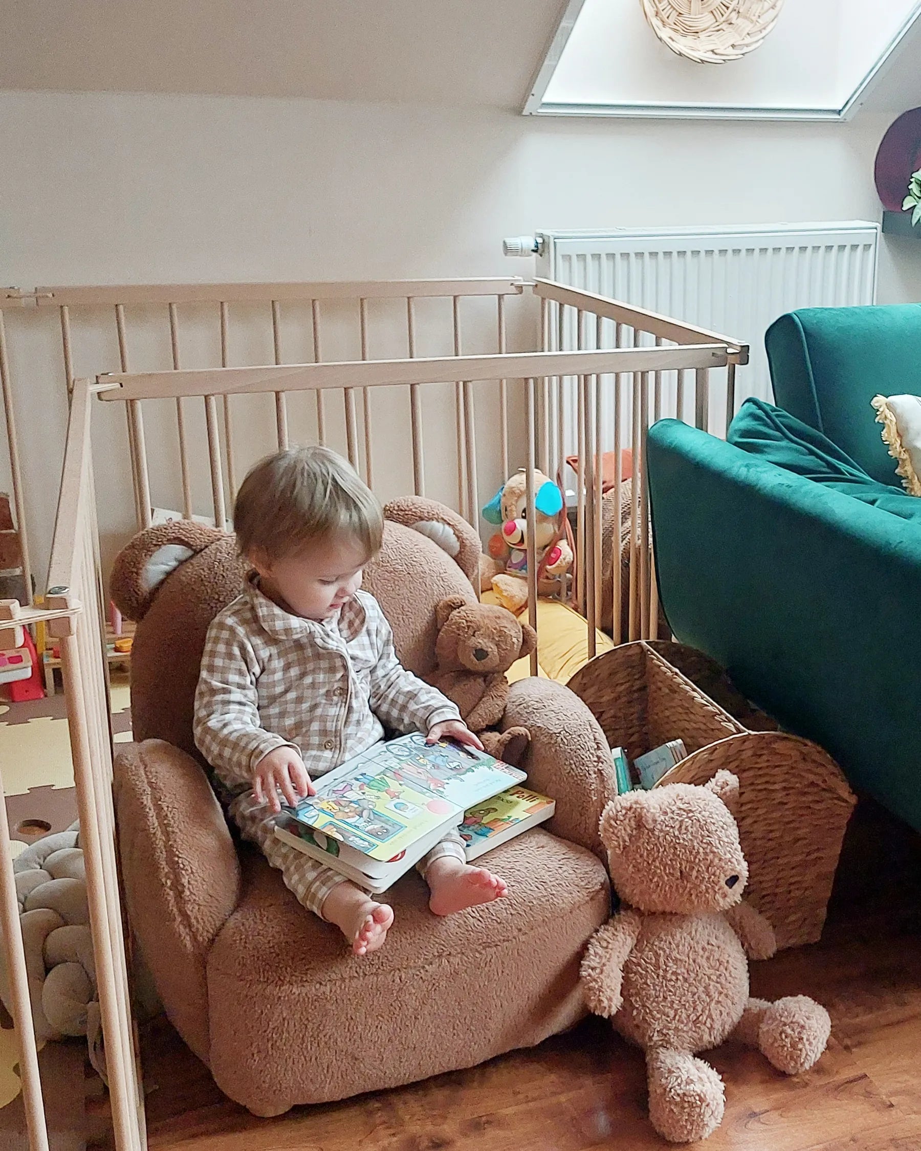 Kids Armchair Teddy Bear BOO Boucle Brown