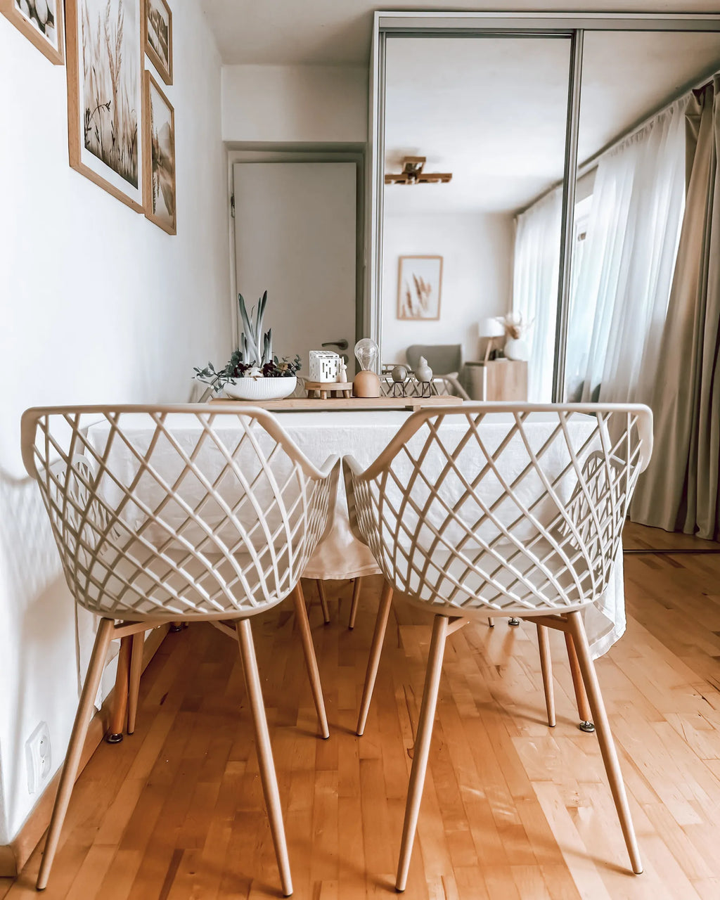 Set of 2 Dining Chairs NASHUA Beige