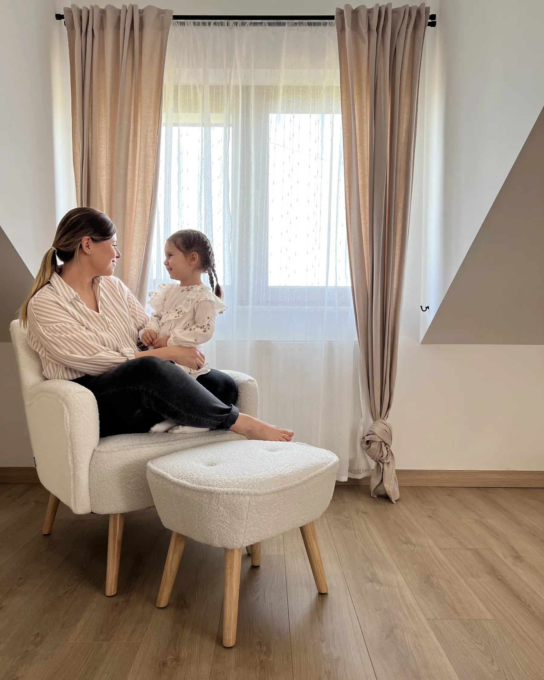 Armchair TUMBA with Footstool Boucle White