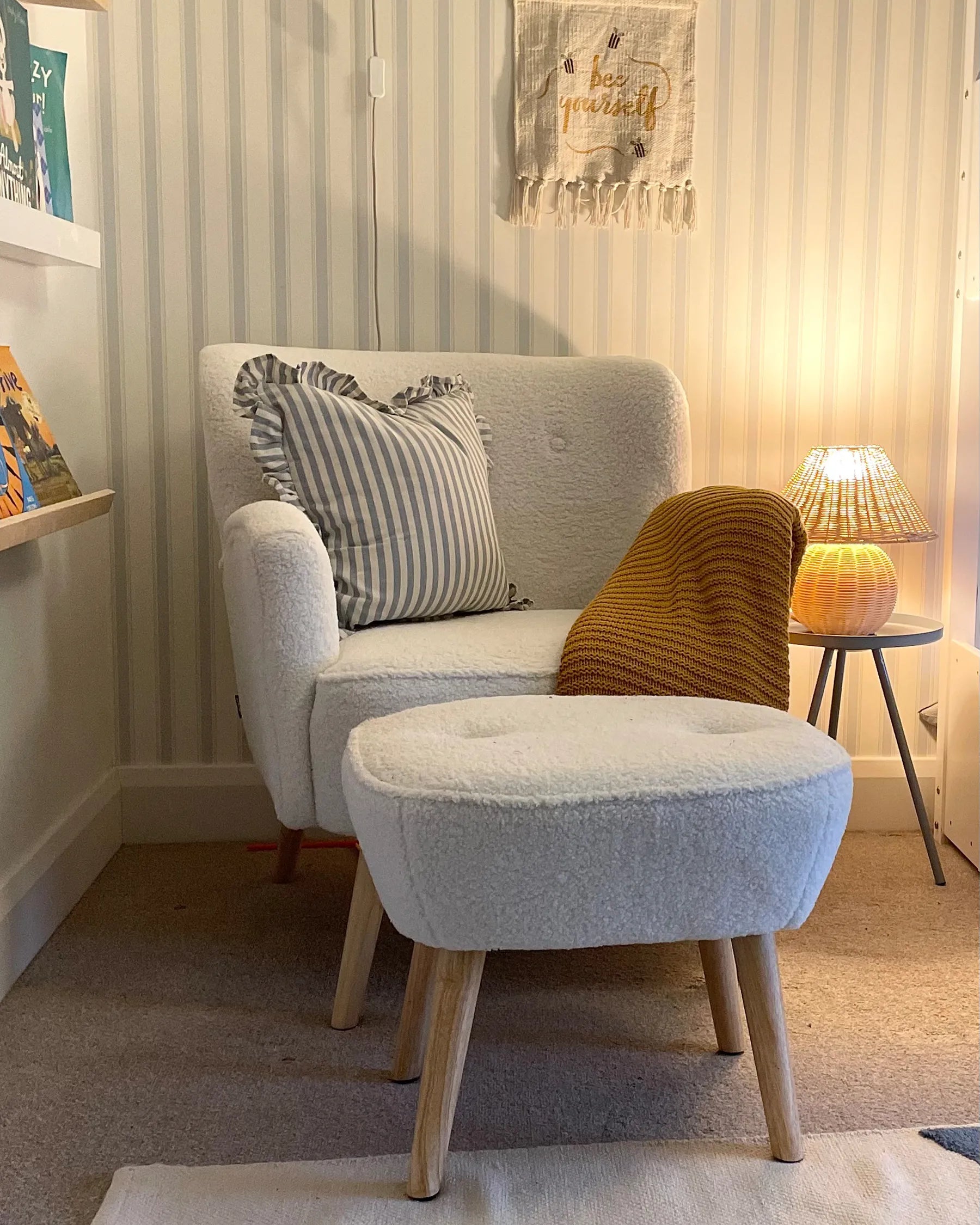 Armchair TUMBA with Footstool Boucle White