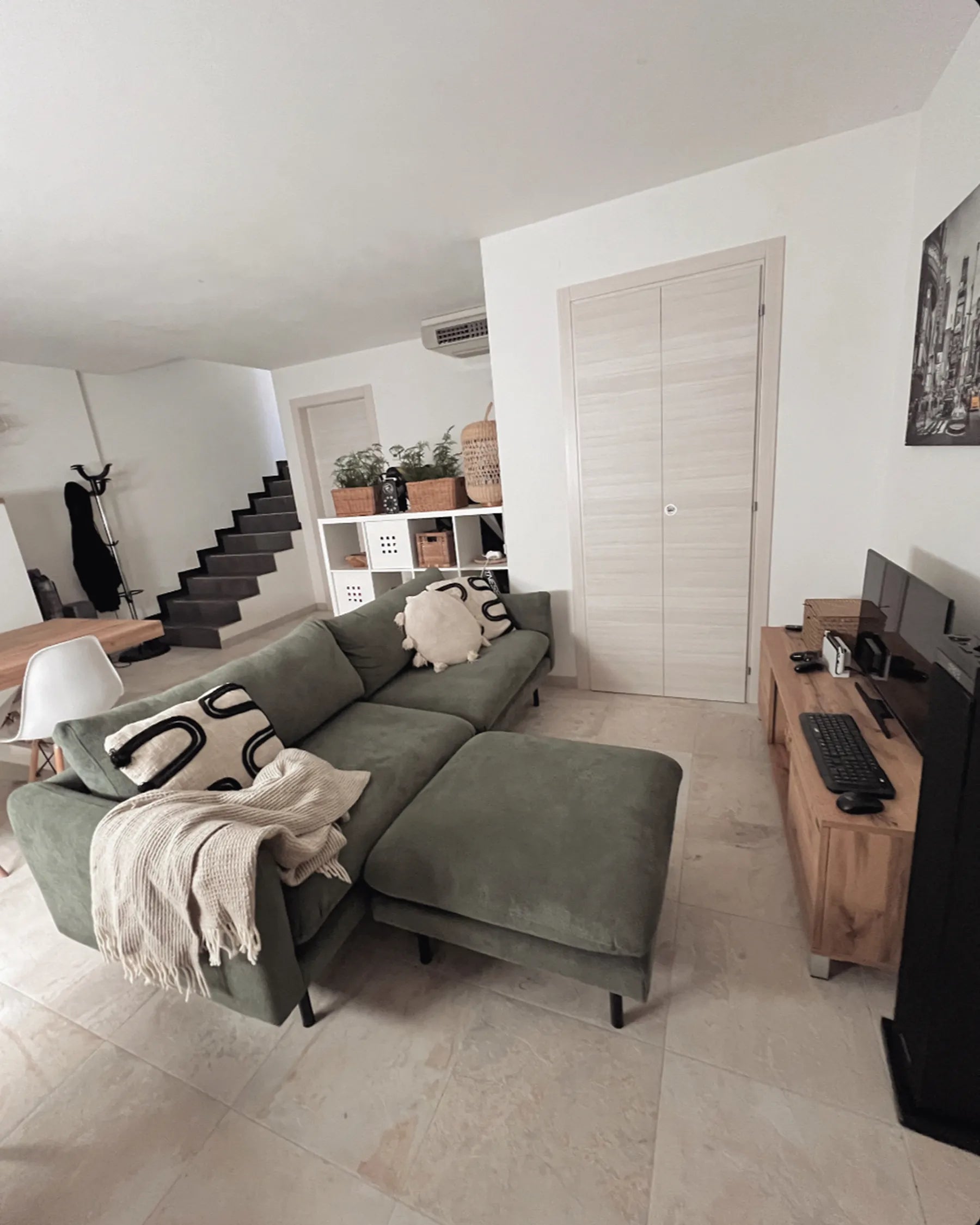 Sofa 3 Seater VINTERBRO Fabric Light Green