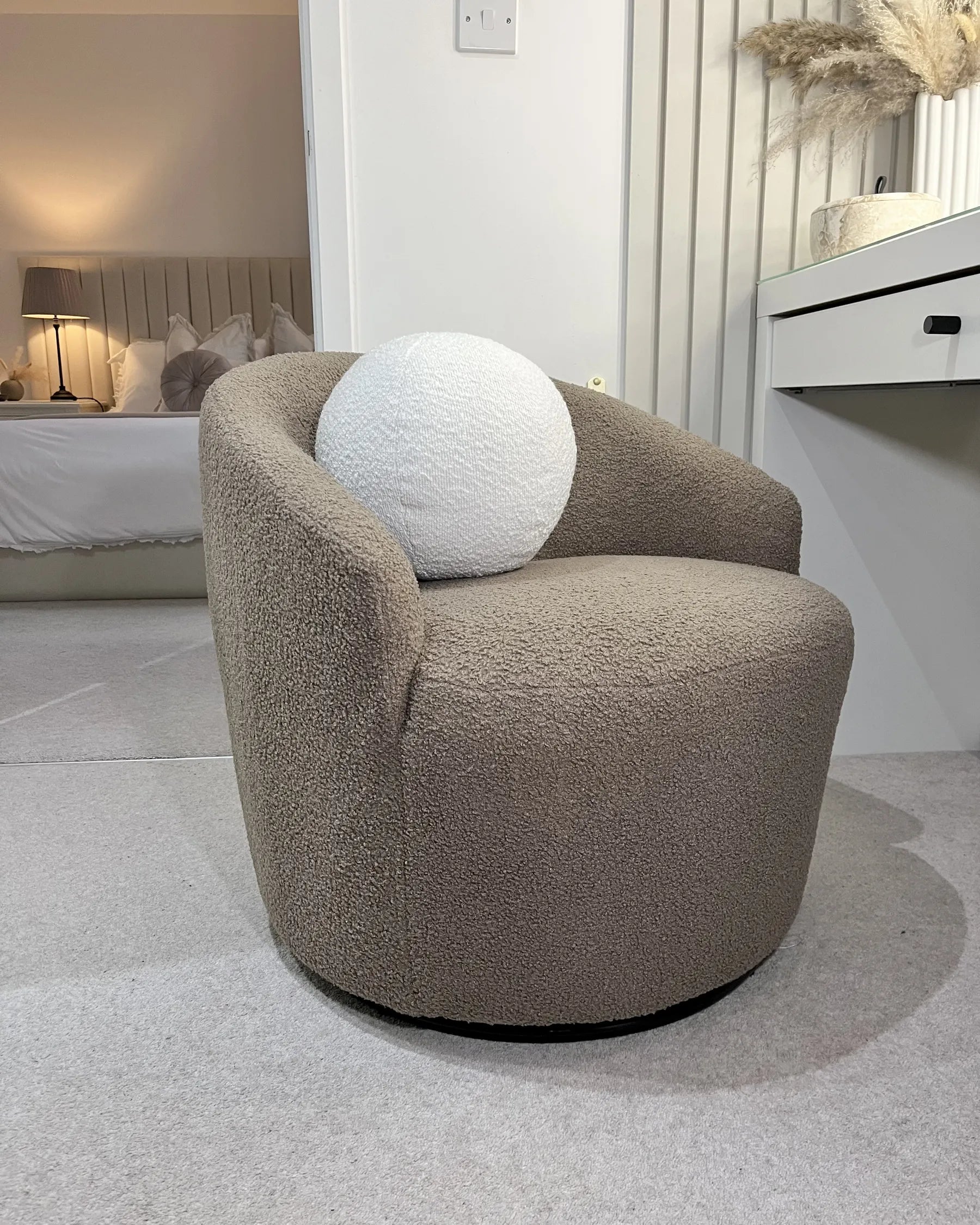 Swivel Armchair DAVIK Boucle Taupe