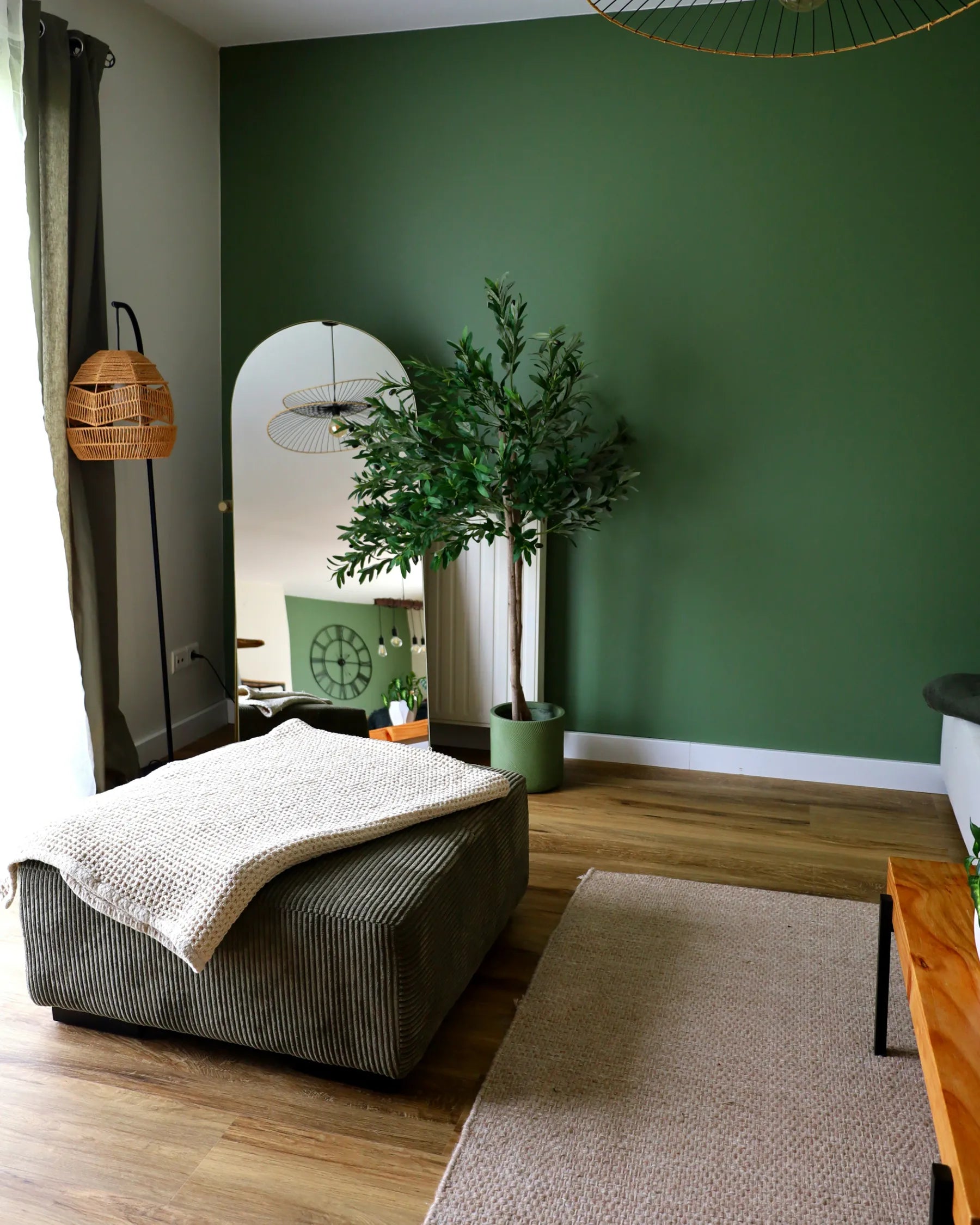 Ottoman LUNGO Corduroy Green