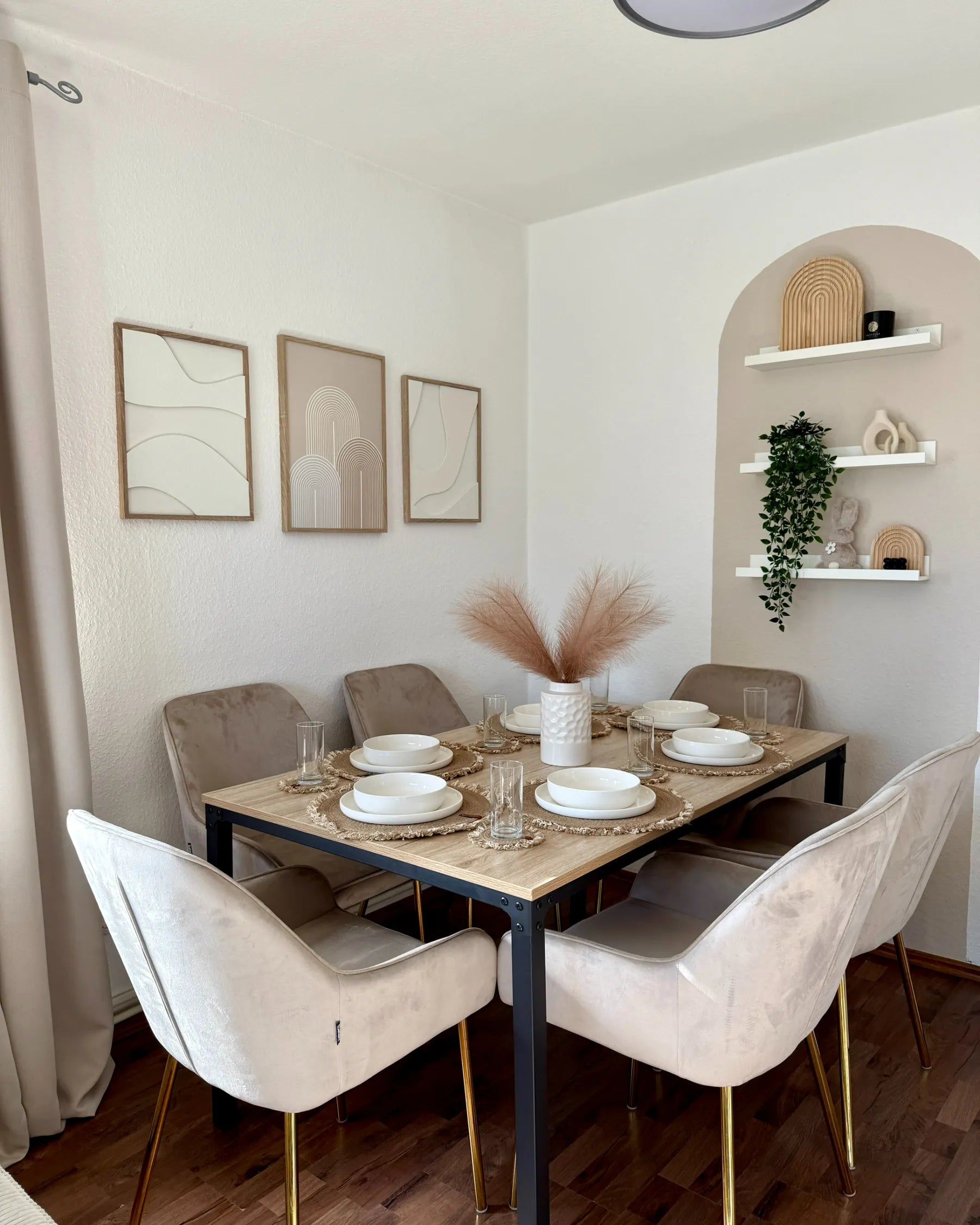 Dining Table HOCKLEY Light Brown 150 cm 90 cm